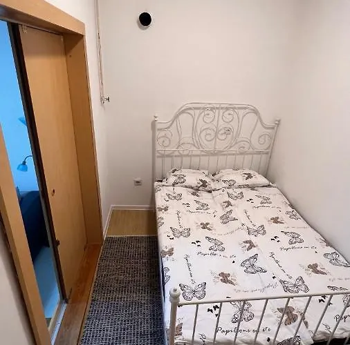 شقة Stan Na Dan 2 *